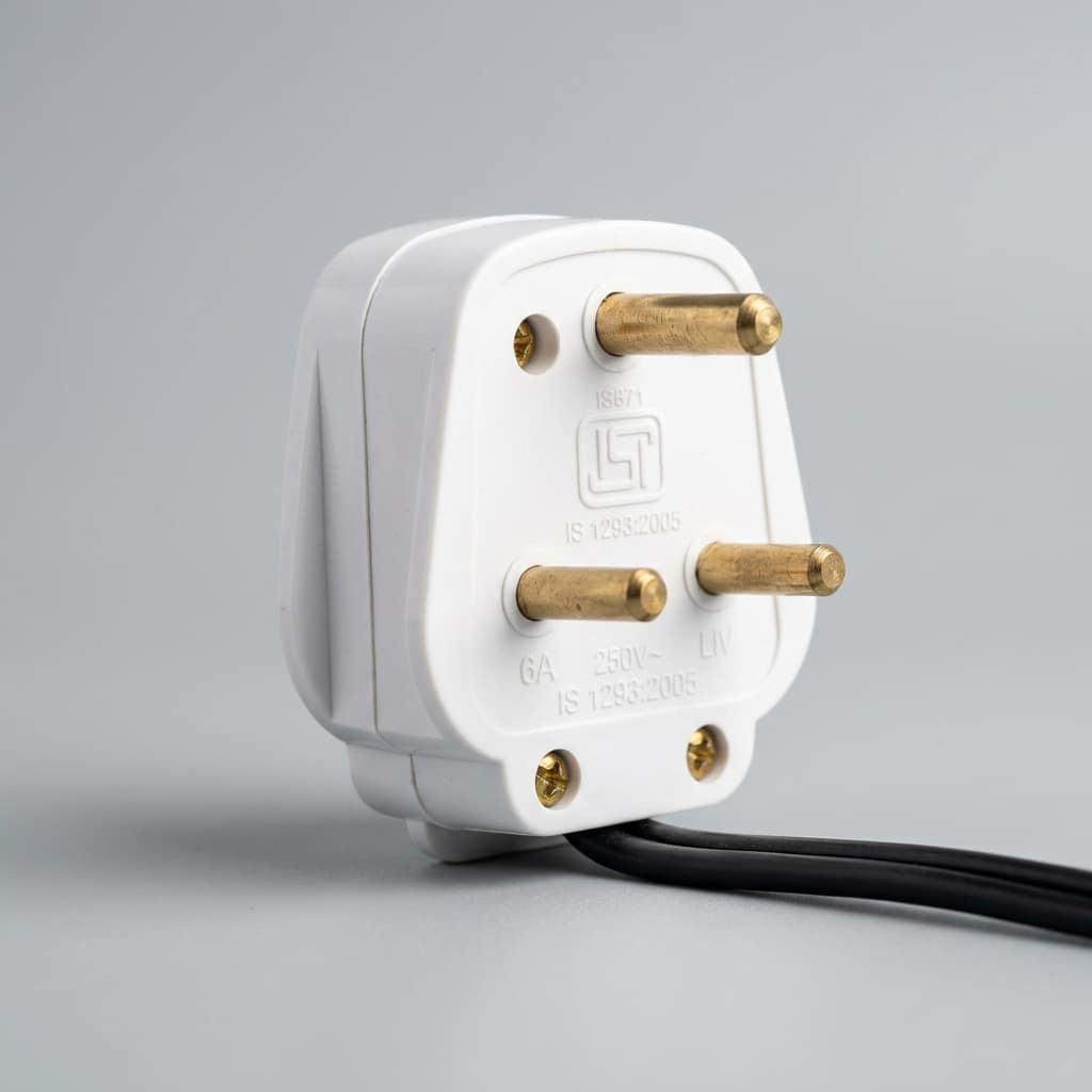 6 Amp 3-Pin Plug Top — ISI Marked